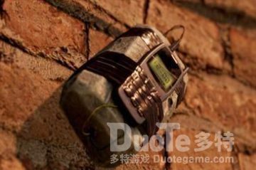 和平精英黄金岛粘性炸弹怎么样 和平精英黄金岛粘性炸弹介绍