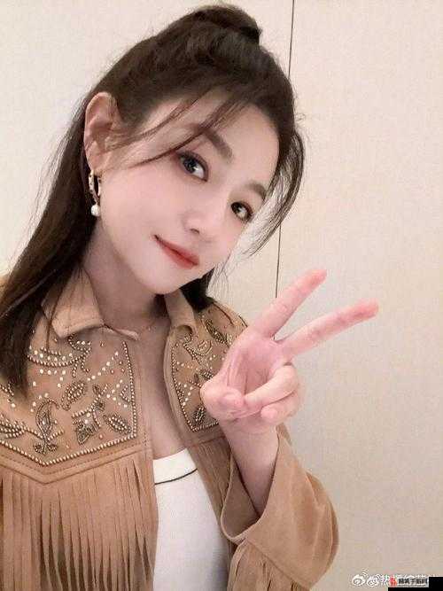 陈妍希《剑豪》代言花絮：女神的多面魅力