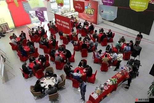 打扑克牌的剧烈运动不打马赛克：一场特殊的牌局体验