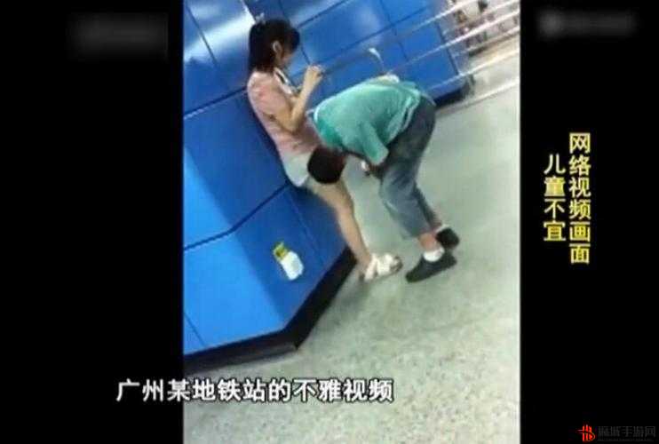 免费撕开胸罩吮胸视频：令人震惊的私密画面